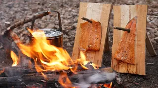 Pieczony pstrąg z ogniska i wiosenny biwak solo.