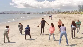 All America | 5x20 | The group having fun on the beach