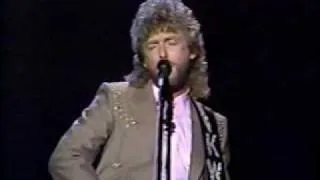 Keith Whitley-"It's All Coming Back to Me Now" (Live-1989)