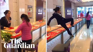 'Jewellery-stealing' prank takes off in China