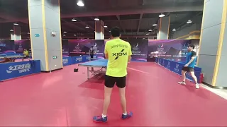 Нстольный теннис. Jang Woojin vs Jeoung Youngsik full table tennis training session short form