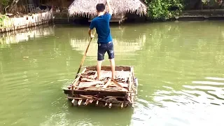 DIY | Boat from plastic bottles