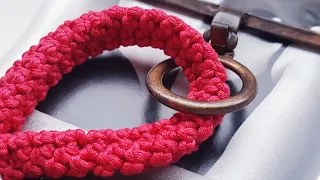 Вяжем трёхгранный шнурок крючком 🇱🇺💋 We crochet a triangular lace.