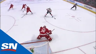 Jonathan Huberdeau finds Evgenii Dadonov With Huge Stretch-pass For Panthers Goal