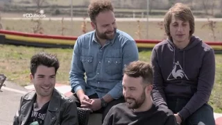 Entrevistamos al grupo Supersubmarina y damos una vuelta en karts con ellos