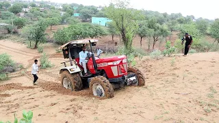 Testing the power and capacity of Swaraj 963 FE 4wd in sand dune