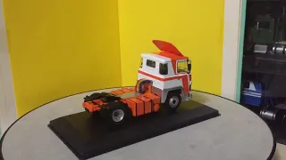 Camion Trattori (Trucks  cab) per semirimorchio europei e americani in scala 1/43