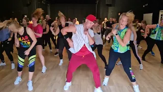 Zumba fitness - Esta Vida (Salsa remix) Farruko & Marlon Fernandez