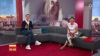 @SarahConnor  in Interview by Moma Das Erste TV