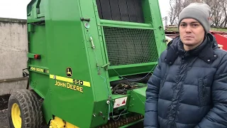 John Deere 550 - Плотный Рулон на пресс-подборщике