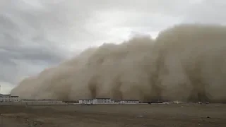 Apocalyptic sandstorm sweeps across northwest China