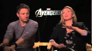 Scarlett Johannson Jeremy Renner interview by Monsieur Hollywood 'The Avengers'