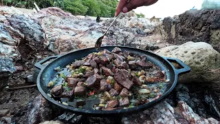 Cooking stuffed liver with Vegetables​​​ #outdoorcooking #campfirecooking #food #beachlife #foodie