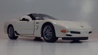 Maisto 1:24 Chevrolet Corvette C5 2002