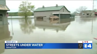 Flooding Missouri waterways close roads, strain levees