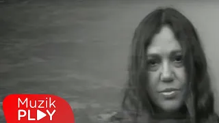 Nazan Öncel - 7n Bitirdin (Official Video)
