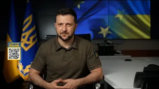 Давайте разом обіймати Україну! Зеленський з'явився на телеекранах одночасно у 15 країнах