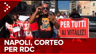 LIVE Napoli, corteo per il reddito di cittadinanza: diretta video