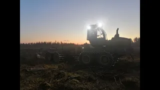 John Deere 1510g+Bracke m24.a | Mätästystä muinaismuistojen seassa.