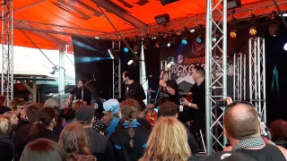 Bloodsucking Zombies From Outer Space - Der Kopf deiner Mutter (unplugged) Nova Rock 2017 BZFOS