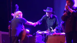 Willie Nelson - " Me And Paul" (R.I.P. Paul English) Murray , KY 5-21-2014