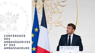 Conférence des ambassadrices et des ambassadeurs : suivez le discours du Président Emmanuel Macron.
