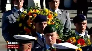 Militärisches  Zeremoniell  2. Teil  Abschied von Walter Scheel