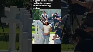 Paying my respects #shorts, #meghanmarkle, #ducessofsussex, #uvaldetx, #paparazzi, #netflix