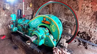 old black engine 20hp || old ruston engine || desi aata chakki machine work my Punjab village