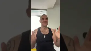 Robbie Williams singing Angels / Instagram Live