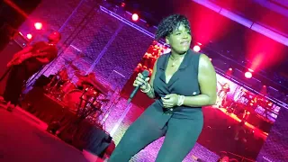 Fantasia "When I See  U" in Stockbridge, Ga (Metro Atlanta) & surprise guest Ronnie DeVoe assists!