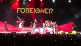 Foreigner (Original & Current Band)- Hot Blooded (Live from Hard Rock) ￼