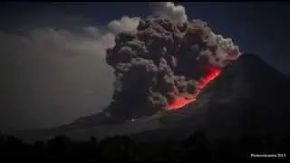 Wybuch Wulkanu Sinabunga - Sumatra / Indonezja