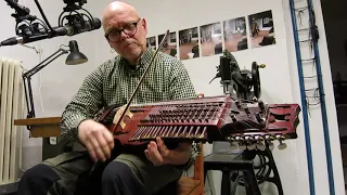 Bach's Chaconne on nyckelharpa