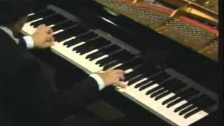 Beethoven 32 Variations in C Minor played by Murray Perahia