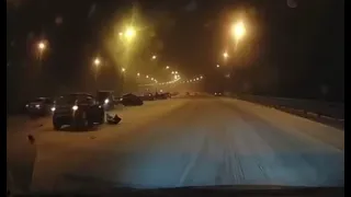 Погода стала причиной массового ДТП на КАДе в Санкт-Петербурге #StPetersburg #roadaccident #blizzard