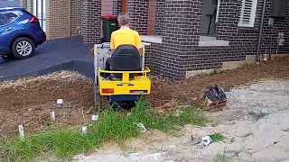 Yanmar c10r loading a skip bin