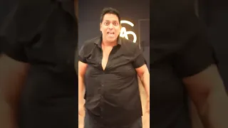 Ganesh Acharya Signature Dance