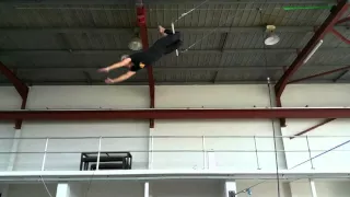 Flying Trapeze - Knee Hang Back Flip