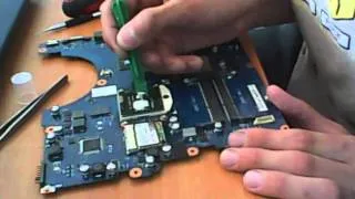 Как разобрать ноутбук Samsung NP-R540 ВАШ компьютерный мастер SIVACER Шестак Илья