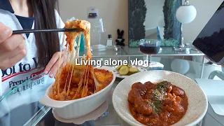 living alone vlogㅣEating convenience store food, How to clean the kitchen, Making cheese dishes