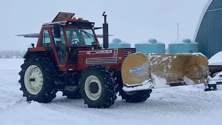 Fiatagri 180-90 spazzaneve, Snow plowing