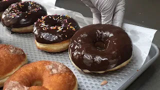 줄서서 먹는 크림 가득 수제 도넛 / handmade cream chocolate donuts / korean street food