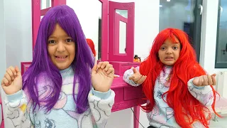 Masal do hairstyles and dye their hair - funny kids