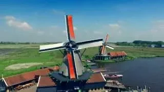 Dutch windmills on the “Zaanse schans” (4K)