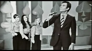 Julio Iglesias - La Vida Sigue Igual & No llores mi amor  “Galas de Sábado" (1969)