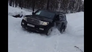 Крета на бездорожье исполняет, крузак 200 в шоке.