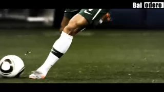 Cristiano ronaldo - Free Kick tutorial Knuckle/dipping shot (SLOW MOTION)-World Cup 2010 [HD]