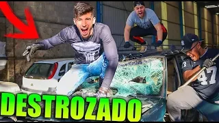 DESTROZAMOS UN COCHE 4X4 EN UN DESGUACE !! ROMPEMOS UN COCHE !! Makiman