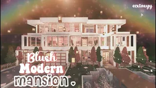 Bloxburg | Blush Modern Mansion | Tour + Layouts + Tips ෆ